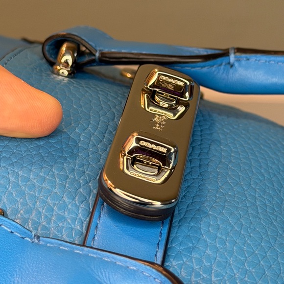 2016 Coach Swagger 27 - Picture 16 of 16